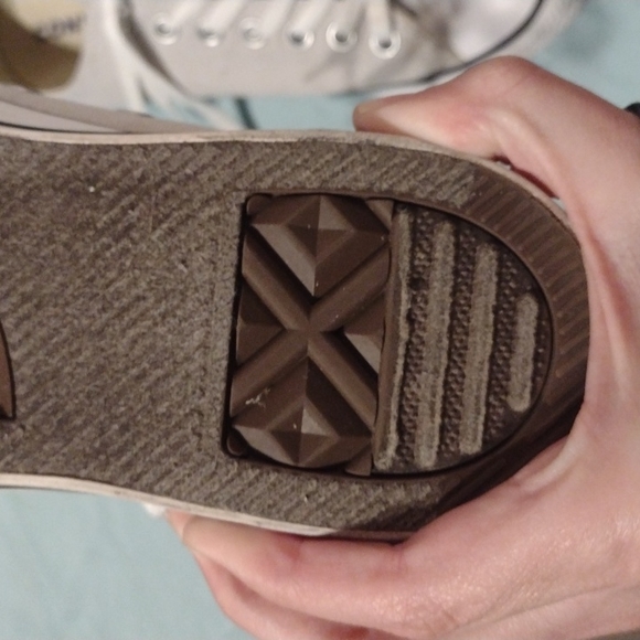 Converse - Picture 6 of 12